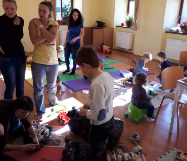 Dvoreček 30.10.2018 - příprava na strašidélkovou noc