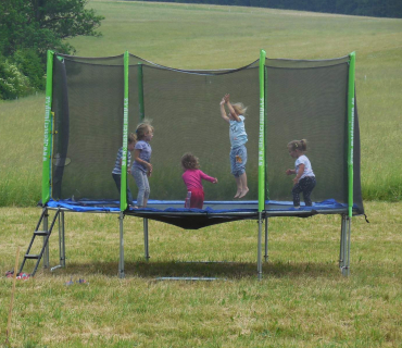 Dvoreček - koníci Deštné 5.6.2018