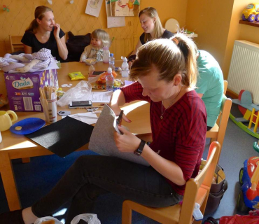 Dvoreček 27.2.2018 tvoření na jarmark