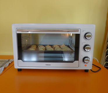 Dvoreček 7.11. pečení koláčů