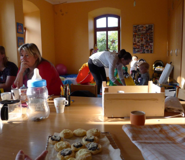 Dvoreček 7.11. pečení koláčů