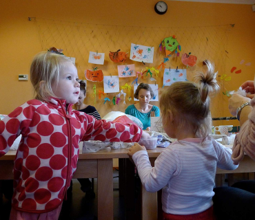 Dvoreček 31.10.2017 tvoření věnců a dýně