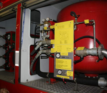 Dvoreček 21.8. Návštěva hasičů HK