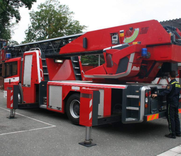 Dvoreček 21.8. Návštěva hasičů HK