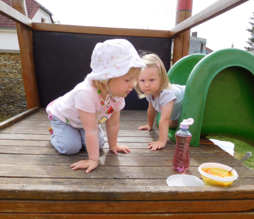 Dvoreček 6.6. 2017 - Návštěva canisterapeutického pejska