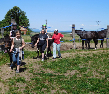 Dvoreček 27.5.2017- Putování za koníky