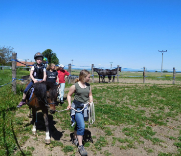 Dvoreček 27.5.2017- Putování za koníky