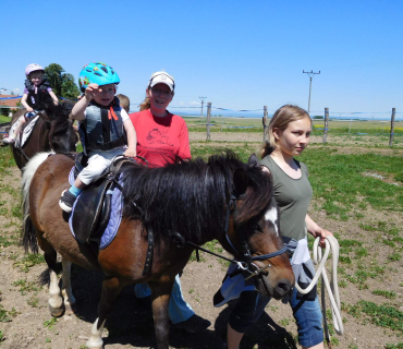 Dvoreček 27.5.2017- Putování za koníky