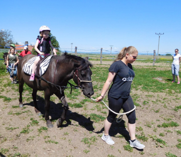 Dvoreček 27.5.2017- Putování za koníky