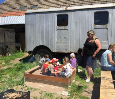 Dvoreček 27.5.2017- Putování za koníky