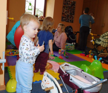 Dvoreček 5.4.2017 - Jarmareční vyrábění