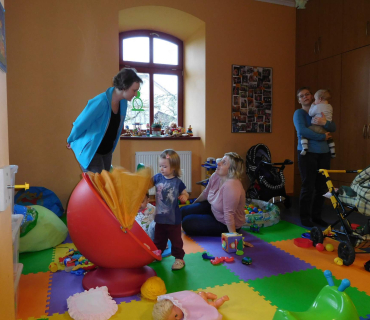 Dvoreček 5.4.2017 - Jarmareční vyrábění