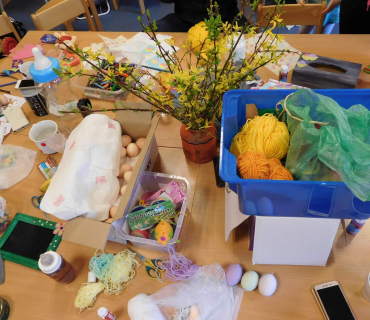 Dvoreček 5.4.2017 - Jarmareční vyrábění