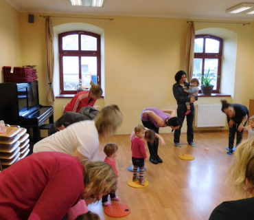 Dvoreček 7.3.2017 - Cvičeníčko s Markétou