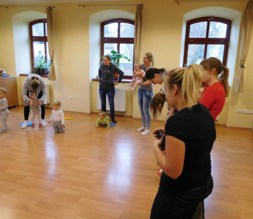 Dvoreček 7.3.2017 - Cvičeníčko s Markétou