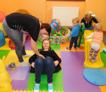 Dvoreček 21.2.2017 - Posezení s porodní asistentkou