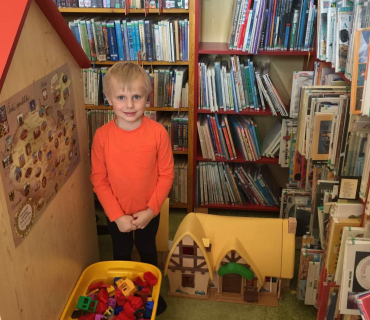 Dvoreček 14.2.2017 - Valentýnská návštěva knihovny