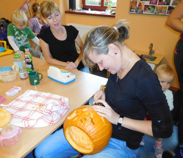 Dvoreček 25.10.2016 - Dýňové vyrábění