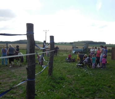 Dvoreček 19.7. Výlet do Borovice