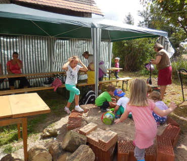 Dvoreček 19.7. Výlet do Borovice