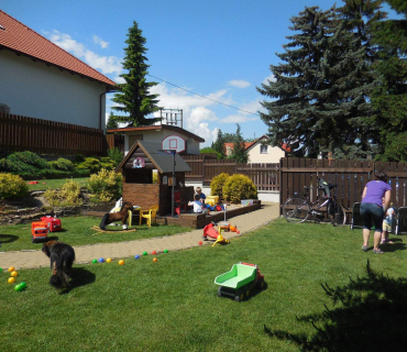 Dvoreček 31.5.2016 Výlet do Újezda