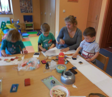 Dvoreček 17.5.2016 Razítkování