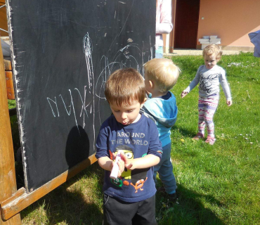 Dvoreček 10.5.2016 Motýlkování