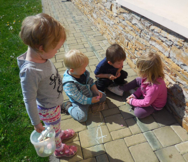 Dvoreček 10.5.2016 Motýlkování