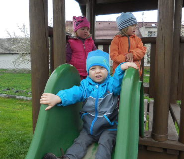 Dvoreček 19.4.2016 Hřiště, hasiči