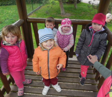 Dvoreček 19.4.2016 Hřiště, hasiči