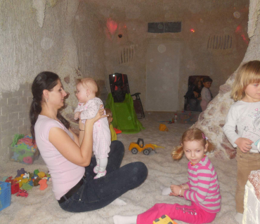 Dvoreček 12.4.2016 Solná jeskyně