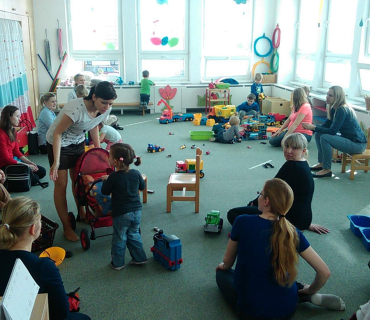 Dvoreček 5.4.2016 návštěva místní školky