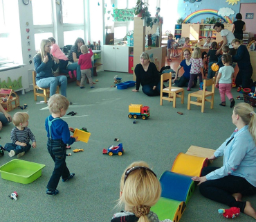 Dvoreček 5.4.2016 návštěva místní školky