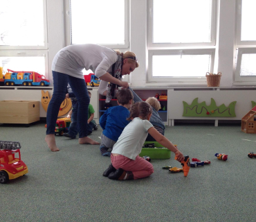 Dvoreček 5.4.2016 návštěva místní školky