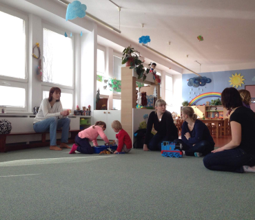 Dvoreček 5.4.2016 návštěva místní školky