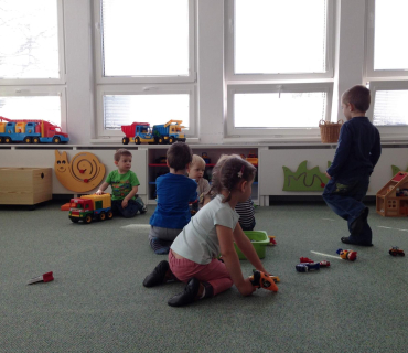 Dvoreček 5.4.2016 návštěva místní školky