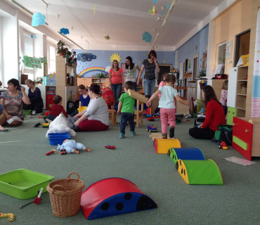 Dvoreček 5.4.2016 návštěva místní školky