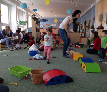 Dvoreček 5.4.2016 návštěva místní školky