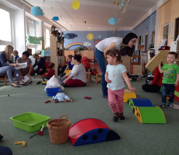 Dvoreček 5.4.2016 návštěva místní školky