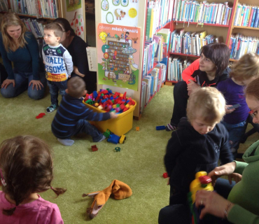 Dvoreček 29.3.2016 návštěva knihovny