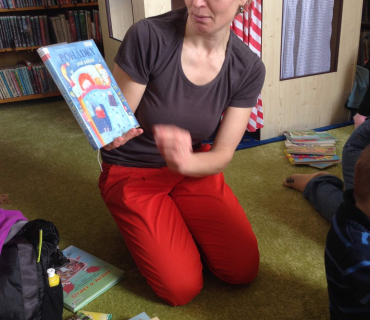 Dvoreček 29.3.2016 návštěva knihovny