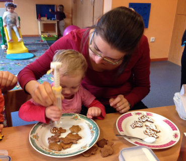 Dvoreček 8.12.2015 zdobení