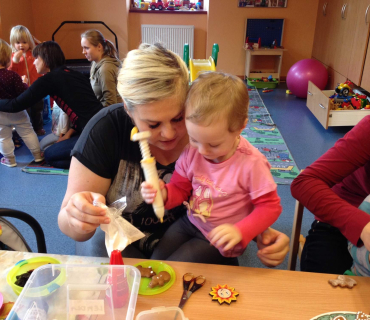 Dvoreček 8.12.2015 zdobení