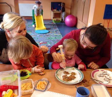 Dvoreček 8.12.2015 zdobení