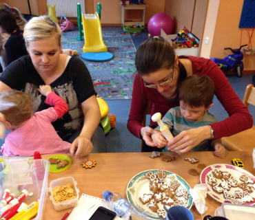 Dvoreček 8.12.2015 zdobení