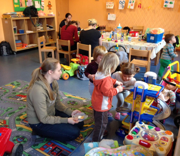 Dvoreček 8.12.2015 zdobení