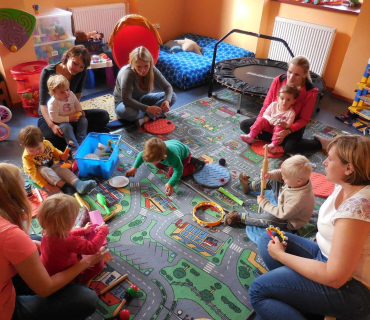 Dvoreček 6.10.2015 Zpívánky a říkadla