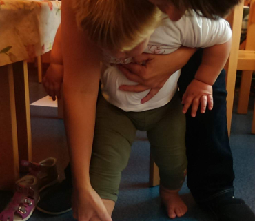 Dvoreček 15.9.2015 Otisky rukou a nohou