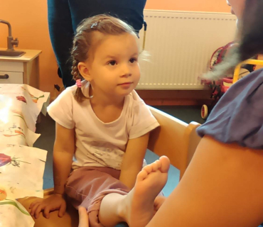 Dvoreček 15.9.2015 Otisky rukou a nohou