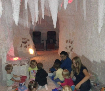 Dvoreček 18.8.2015 v solné jeskyni